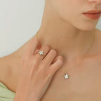 Bague ouverte Polaris en Nacre – Guidée par la Lumière, Bénie par la Lune