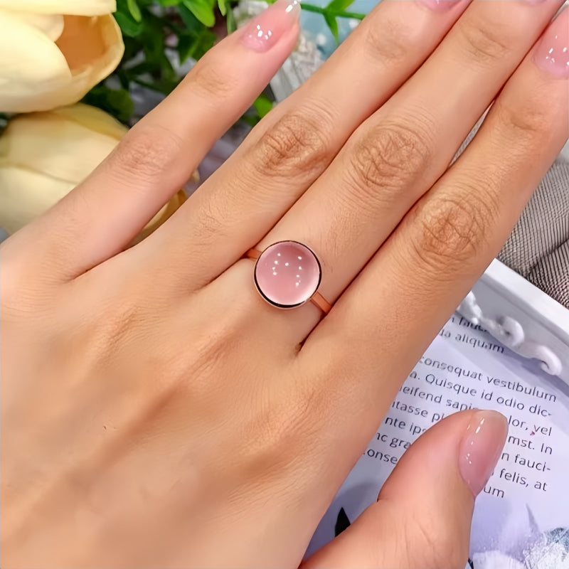 Bague en cristal d'énergie d'amour délicate en quartz rose
