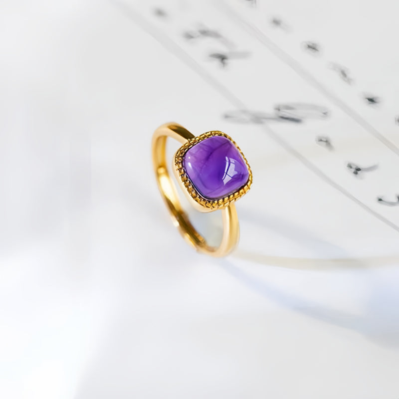 Bague ajustable en améthyste porte-bonheur