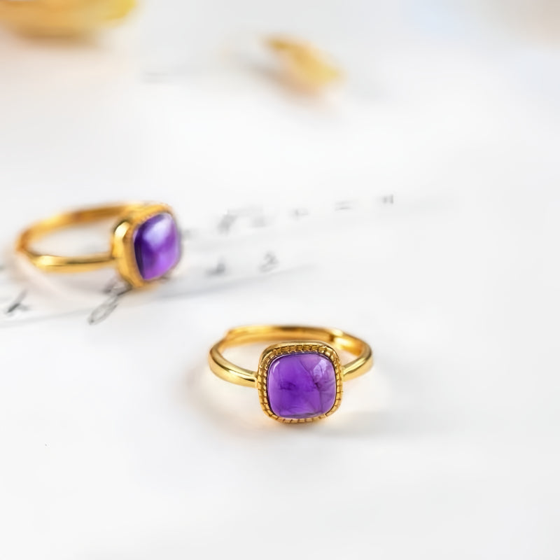 Bague ajustable en améthyste porte-bonheur