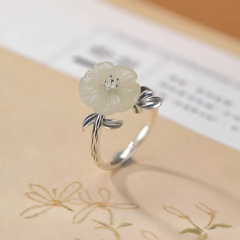 Blossom Hetian Jade Ring – Soft Luck, Quiet Guard