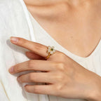 Bague Fleur de Prunier en Jade de Hotan – Chance Intemporelle, Douce Sérénité