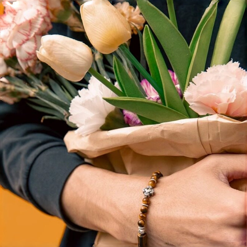 Bracelet Œil de Tigre naturel, runes anciennes — Cadeau de couple pour petit ami