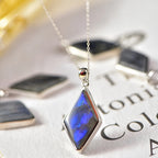 Pendentif Trèfle à quatre feuilles bleu en cristal naturel – Cadeau porte-bonheur pour elle / Maman