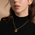 Collier en pierre naturelle Œil de tigre — Collier pull à double chaîne papillon