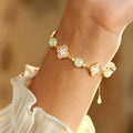 Bracelet Double Couche Trèfle à Quatre Feuilles — Cadeau Luxe & Délicat pour Meilleure Amie – Anniversaire & Remise de Diplôme