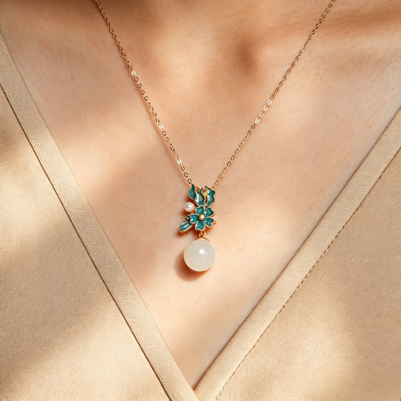 Collier Sakura en jade Hetian