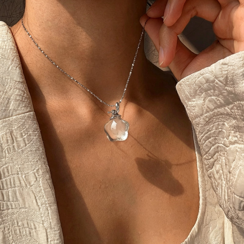AA Clear Quartz Chubby Star Necklace – Purify Aura, Manifest Wishes