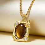 Collier en pierre naturelle Œil de tigre — Collier pull à double chaîne papillon