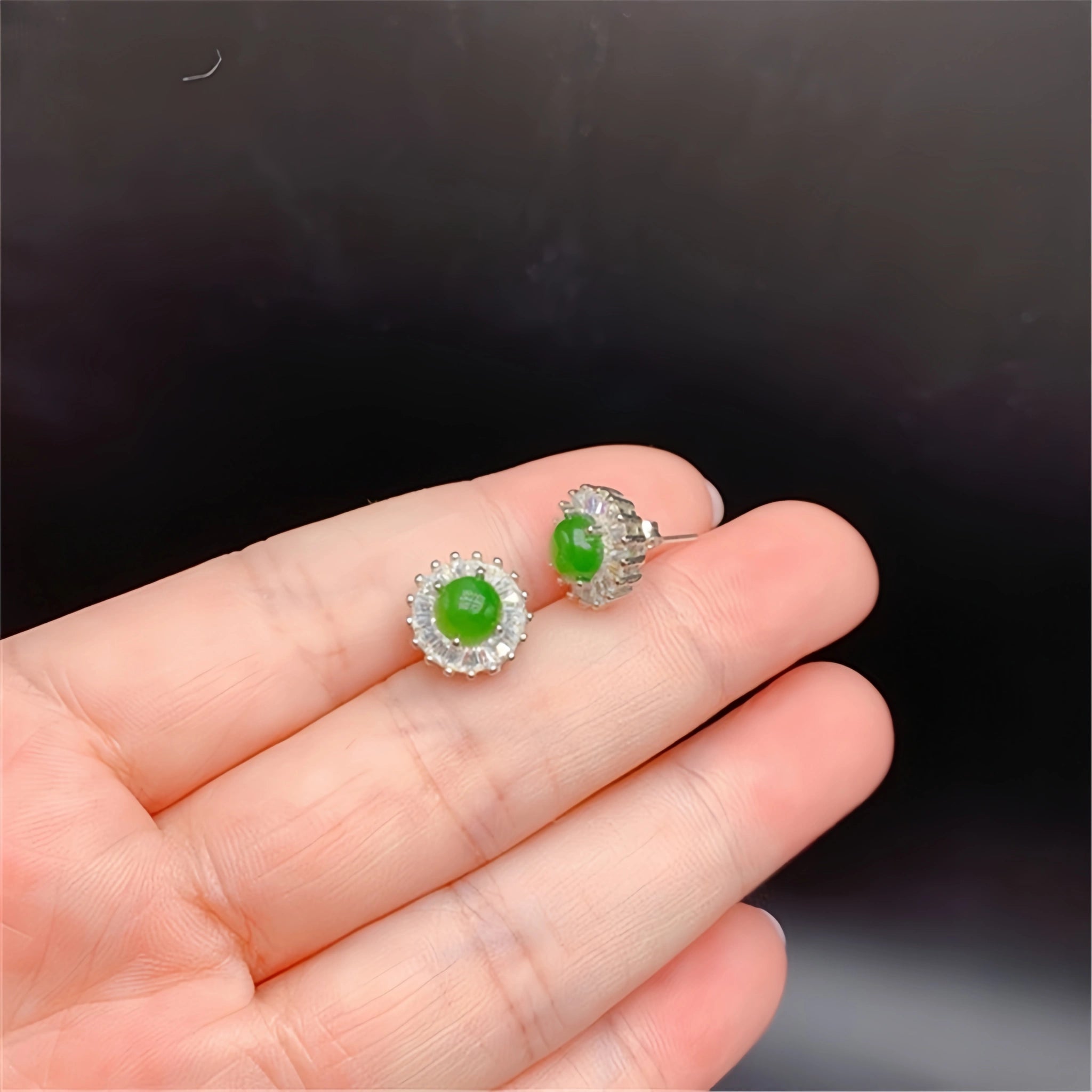 Collier en cristal de quartz clair Pendentif facetté irrégulier