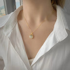 Collier à ajustement facile en quartz clair - Pureté intérieure et expression claire