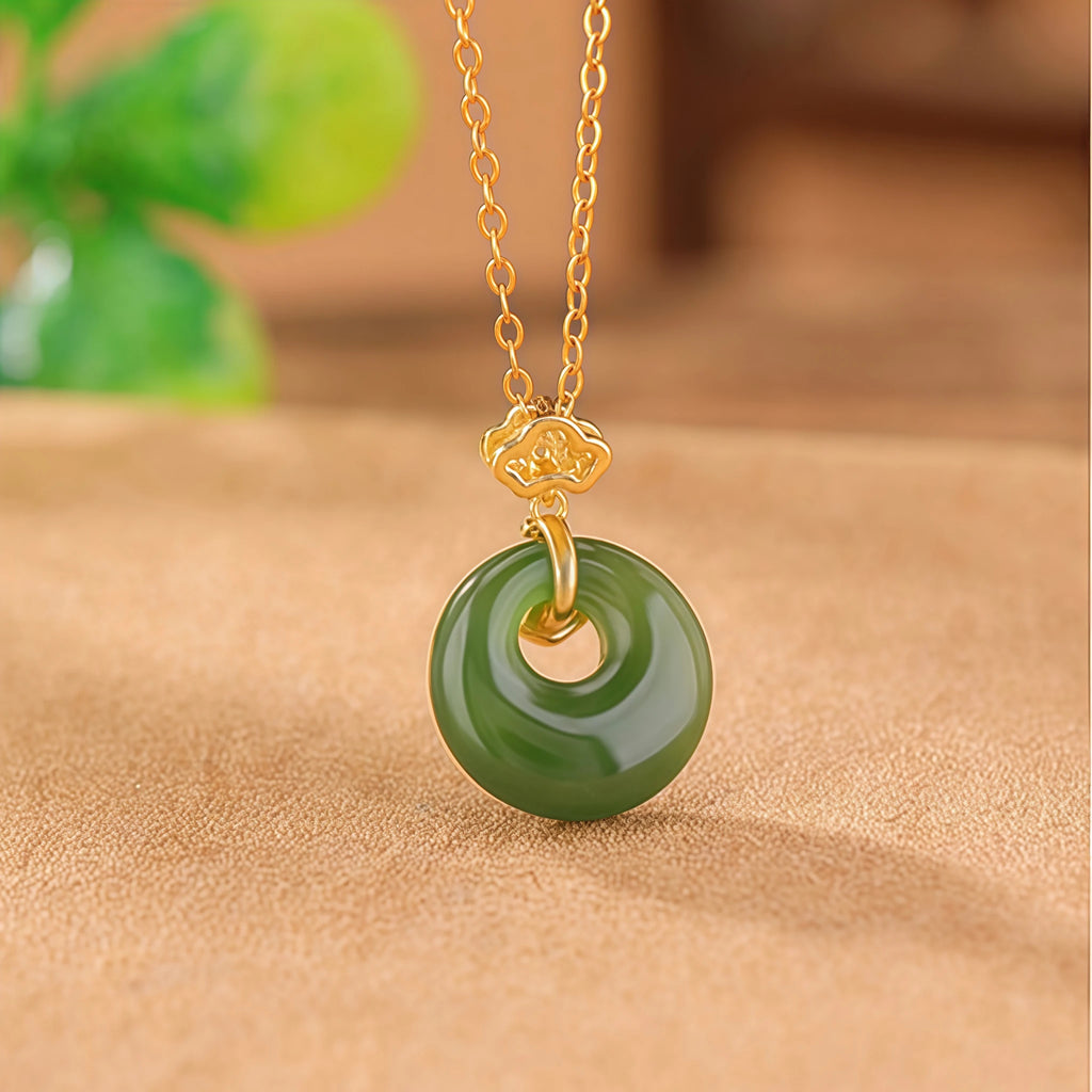 Collier à ajustement facile en quartz clair - Pureté intérieure et expression claire