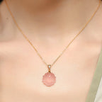 Collier Renard à Neuf Queues en Quartz Rose – Attire l'Amour, Accroît le Charme, Ouvre le Cœur