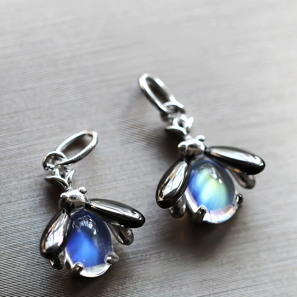 Pendentif Trèfle à quatre feuilles bleu en cristal naturel – Cadeau porte-bonheur pour elle / Maman