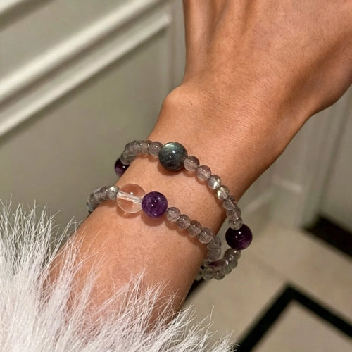 Bracelet Lune de Nuit Éternelle en Pierre de Lune Grise – Calme Émotionnel, Sagesse & Soulagement de l'Anxiété