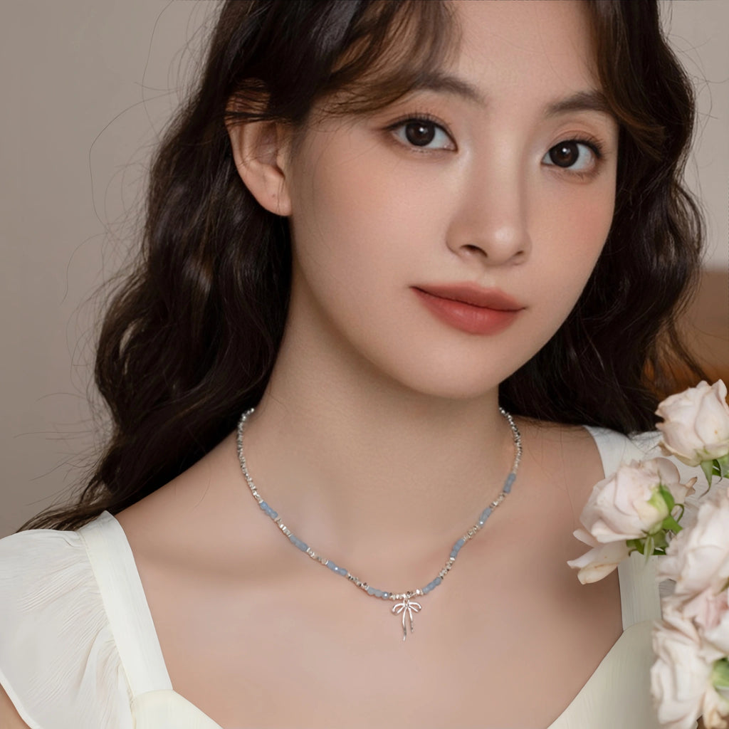 Collier en cristal de quartz clair Pendentif facetté irrégulier