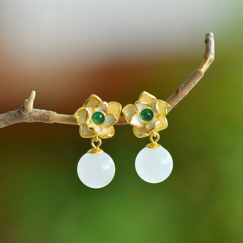 Boucles d'oreilles anciennes en argent sterling avec lotus en jade Hotan naturel