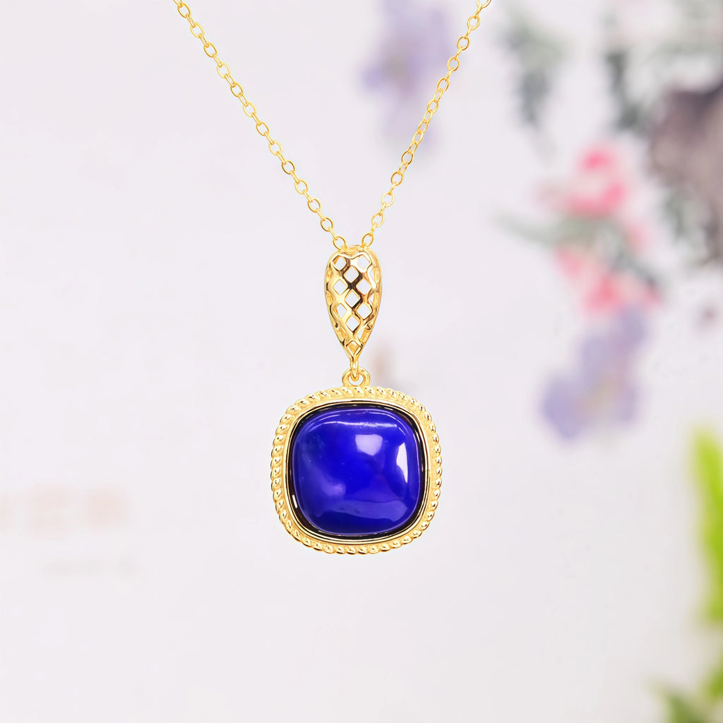 Collier en cristal de quartz clair Pendentif facetté irrégulier