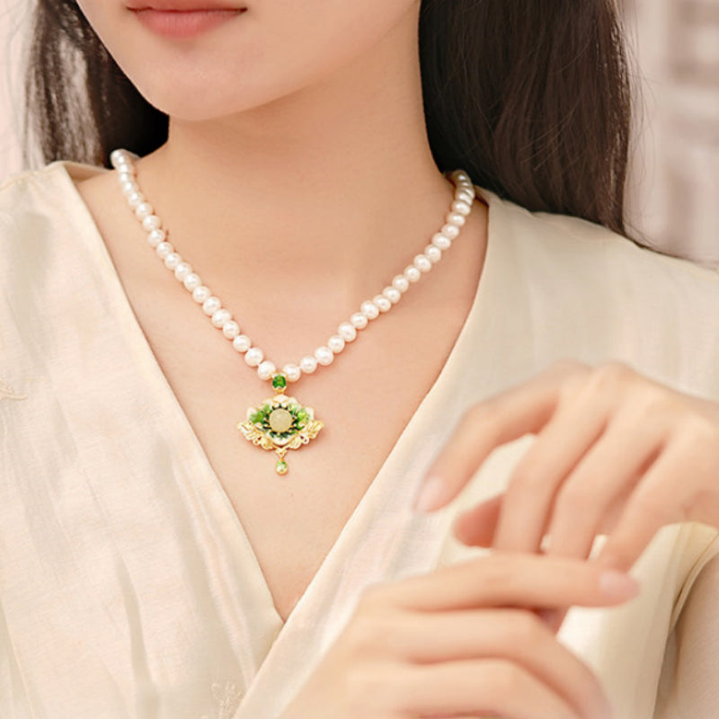 Collier Lotus Perles d'Eau Douce – Cadeau Attentionné pour Maman et Aînée