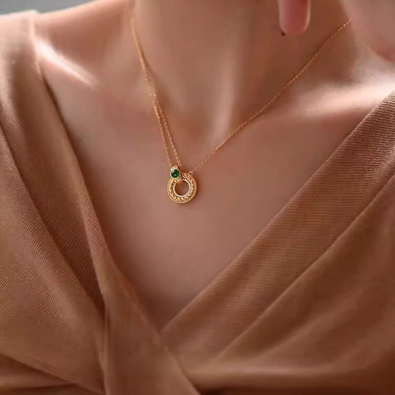 Retro Twisted Circle Emerald Necklace, Luxury Green Stone Jewelry for Mom