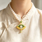 Collier Lotus Perles d'Eau Douce – Cadeau Attentionné pour Maman et Aînée