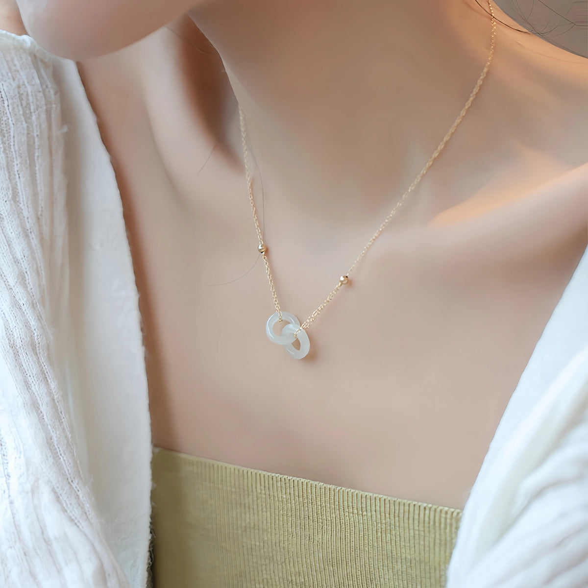 Collier à ajustement facile en quartz clair - Pureté intérieure et expression claire