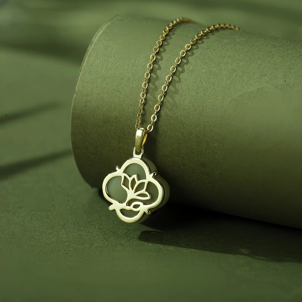 Collier à ajustement facile en quartz clair - Pureté intérieure et expression claire