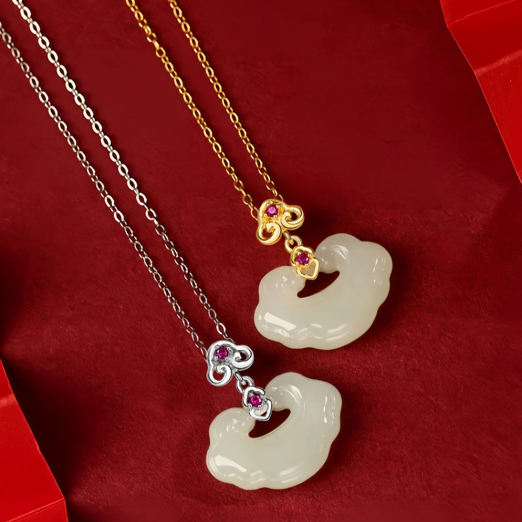Collier à ajustement facile en quartz clair - Pureté intérieure et expression claire