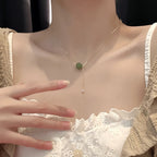Collier à ajustement facile en quartz clair - Pureté intérieure et expression claire