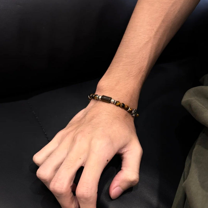 Bracelet Œil de Tigre naturel, runes anciennes — Cadeau de couple pour petit ami
