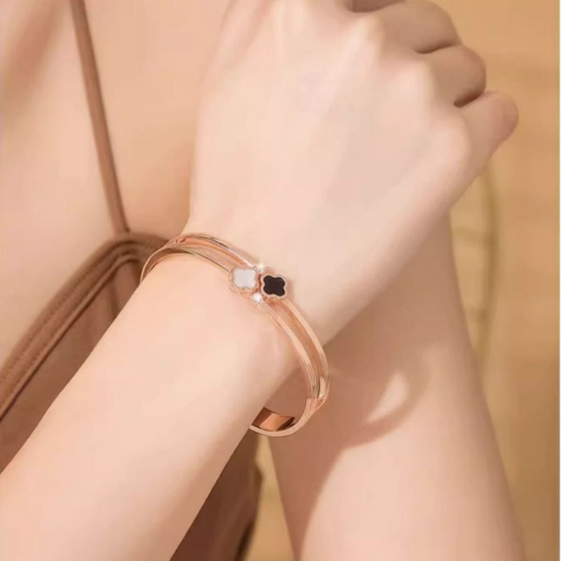 Bracelet papillon en jade Hetian