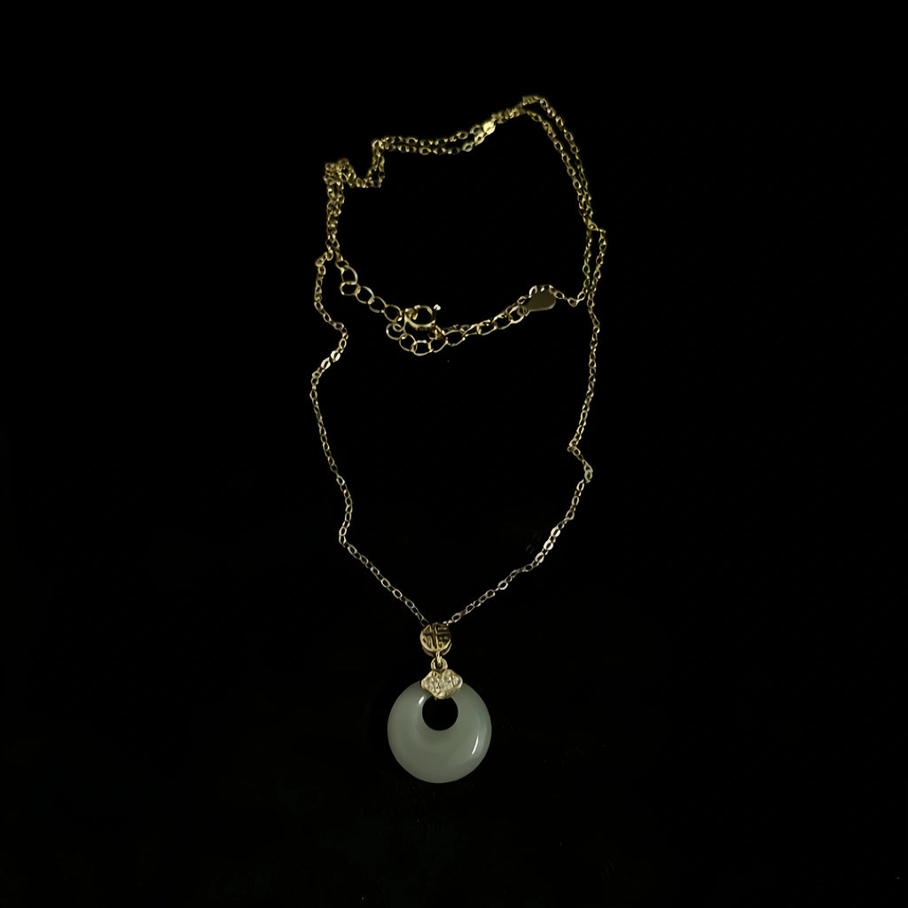 Collier à ajustement facile en quartz clair - Pureté intérieure et expression claire