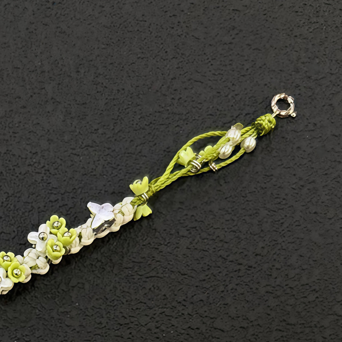 Bracelet tressé floral fait main