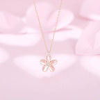 Collier Fleur de Cerisier Rose avec Chaîne de Clavicule Premium en Argent Pur Rotative