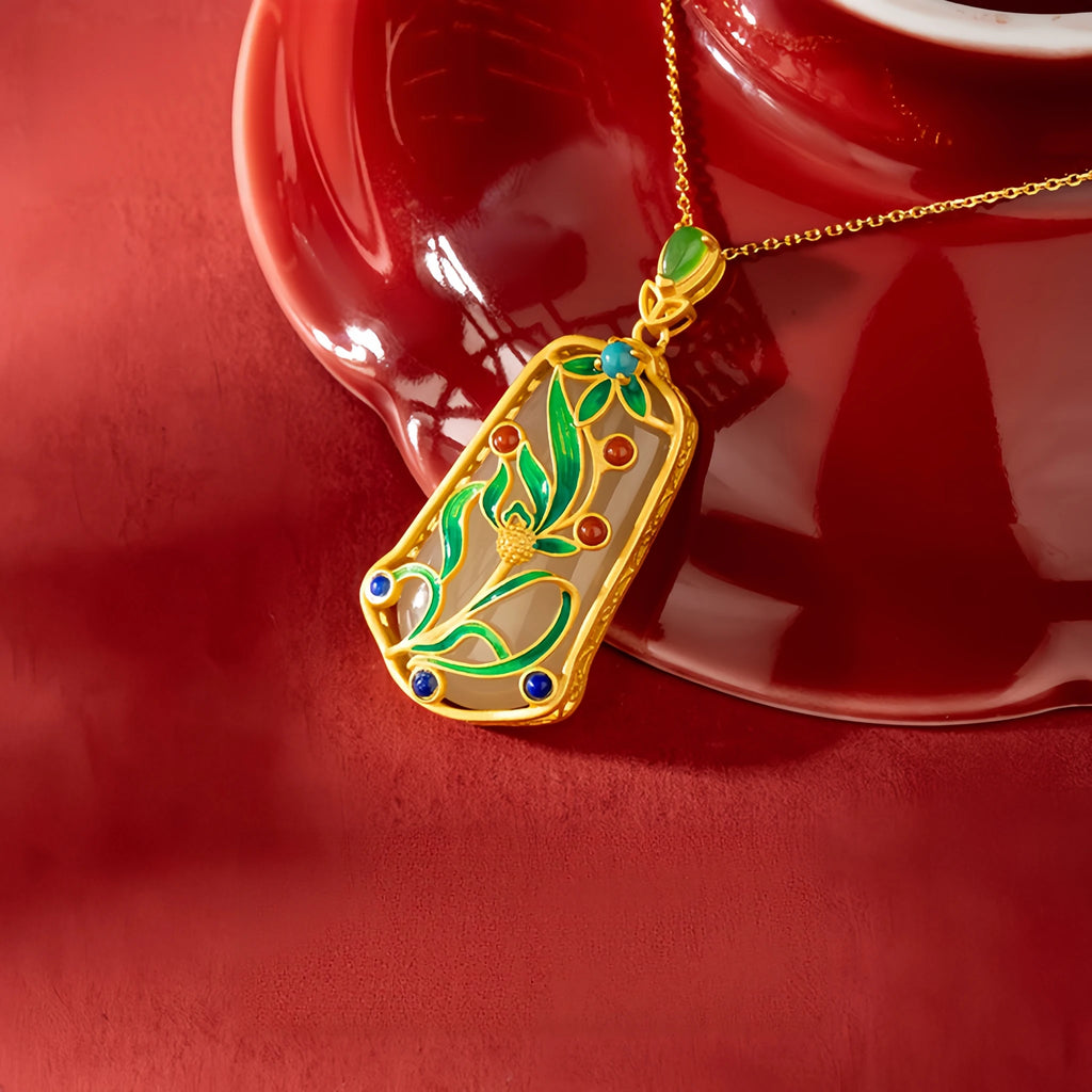 Collier en cristal de quartz clair Pendentif facetté irrégulier