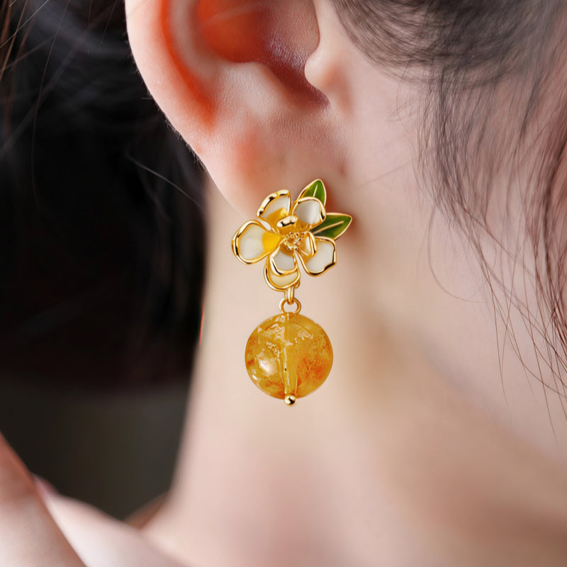Boucles d'oreilles Camellia en cristal naturel