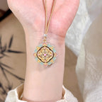 Collier Lotus Guochao Émail Double Poisson – Cadeau Oriental