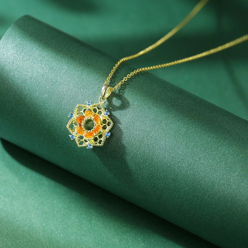 Collier ras-du-cou « Lian Huang » Lotus oriental – Bijoux de style chinois