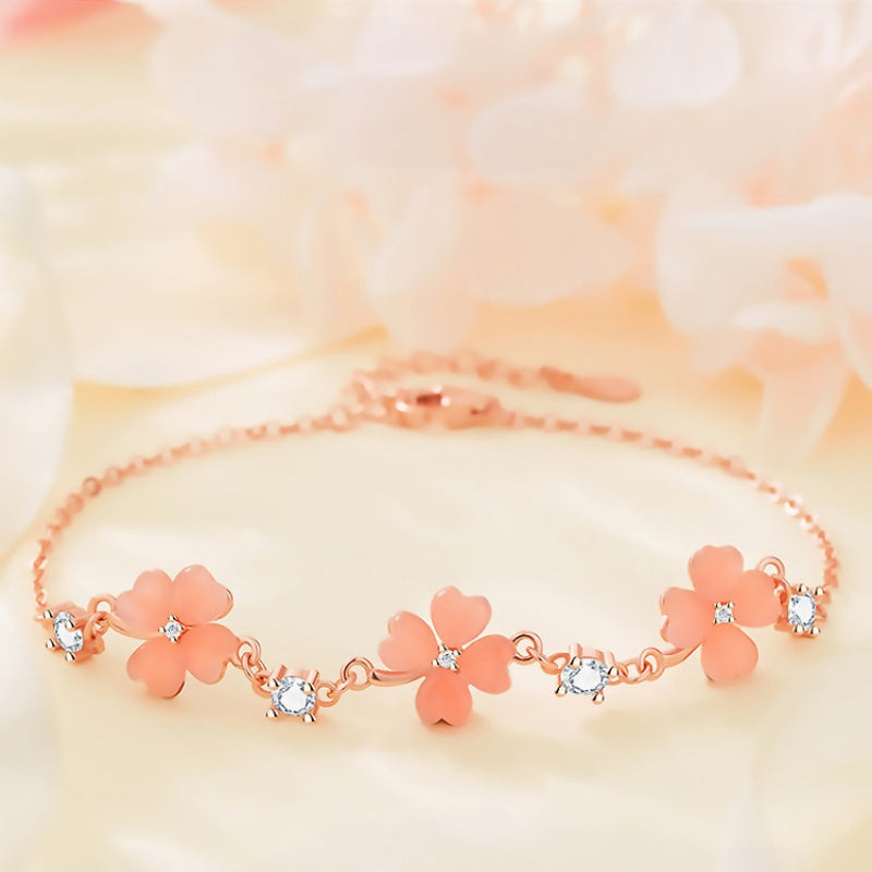Lucky Four‑Leaf Clover Necklace/Bracelet/Earrings Set - Conveying Romance