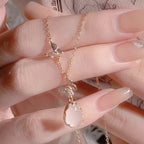 Collier Papillon Goutte de Quartz Rose - Attirez l'Amour et l'Énergie Douce