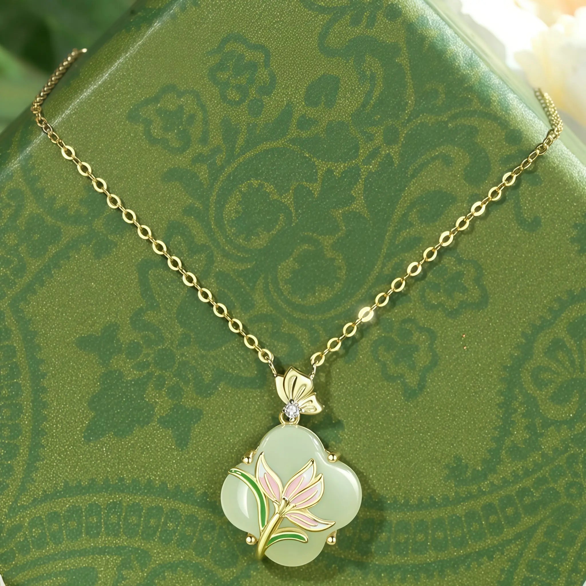 Oriental Clover‑Shaped Lotus Hetian Jade Matching Jewelry Set - Purify Mind