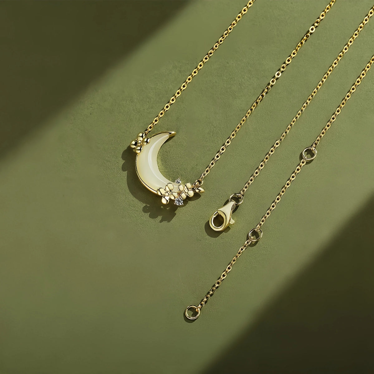 Collier à ajustement facile en quartz clair - Pureté intérieure et expression claire
