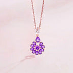 Collier en cristal naturel à fleur violette royale