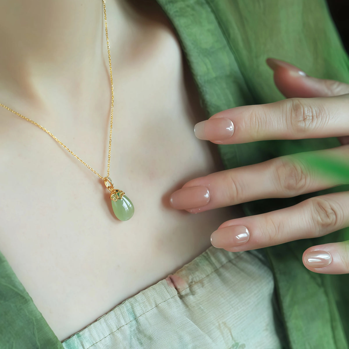 Collier à ajustement facile en quartz clair - Pureté intérieure et expression claire