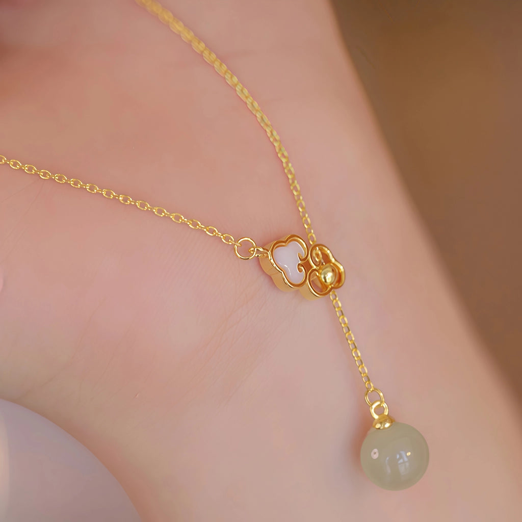 Collier à ajustement facile en quartz clair - Pureté intérieure et expression claire