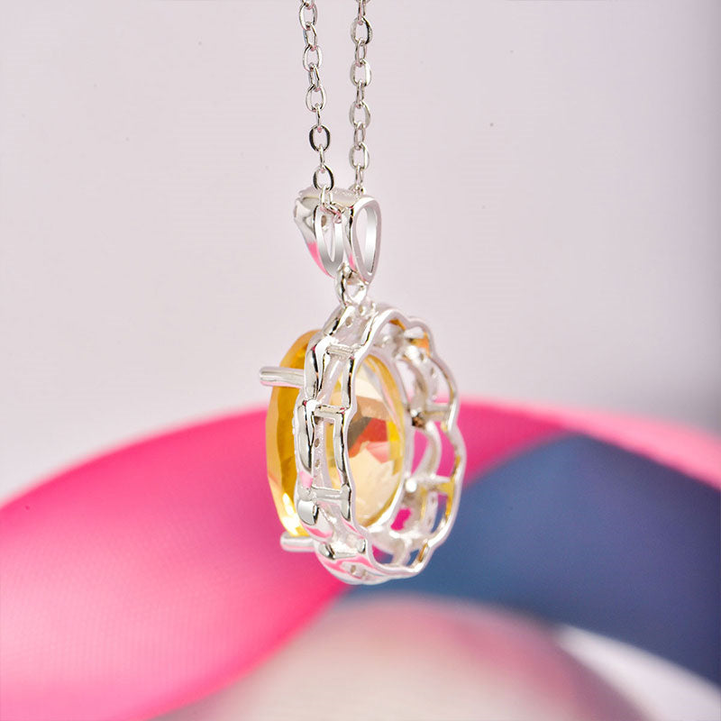 Collier en cristal naturel « Murmure de fleur »