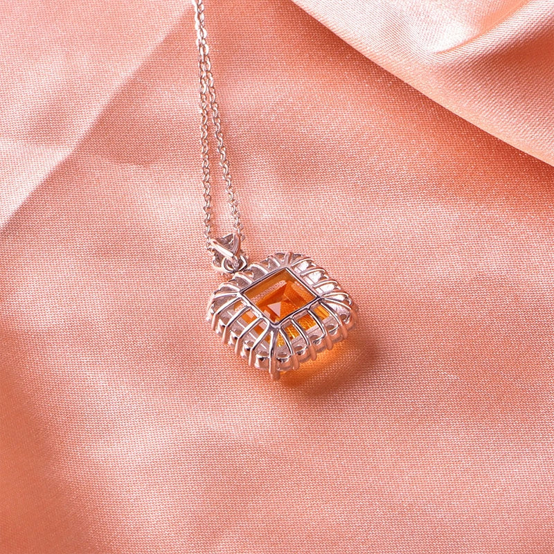 Le collier de cristaux naturels Light Seeker