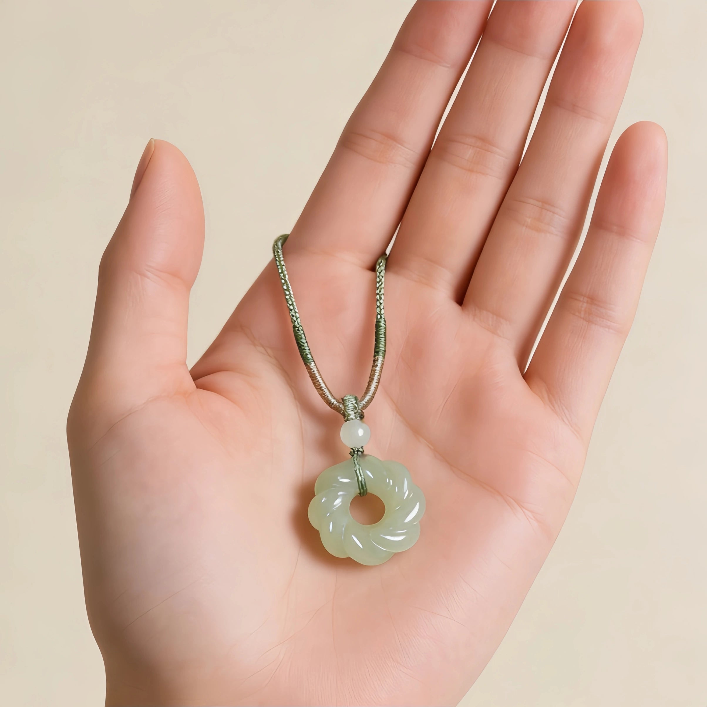 Collier Lotus Dew en jade Hetian naturel