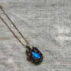 Pendentif Trèfle à quatre feuilles bleu en cristal naturel – Cadeau porte-bonheur pour elle / Maman