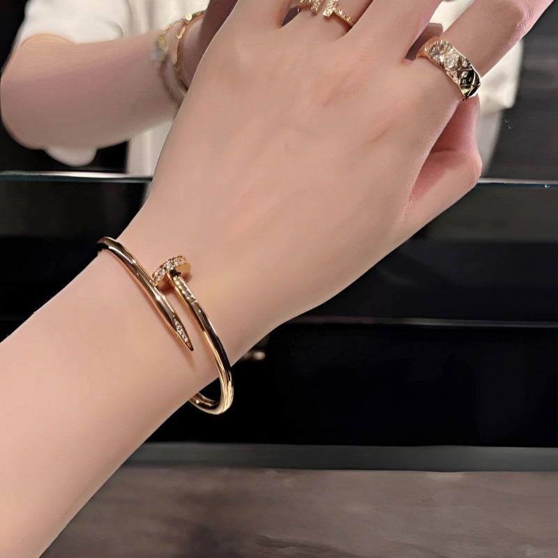 Light Luxury & Versatile Nail Bracelet